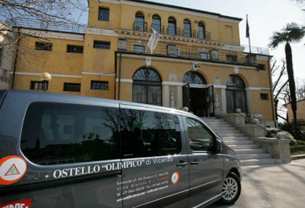 La facciata dell'Ostello Olimpico di Vicenza